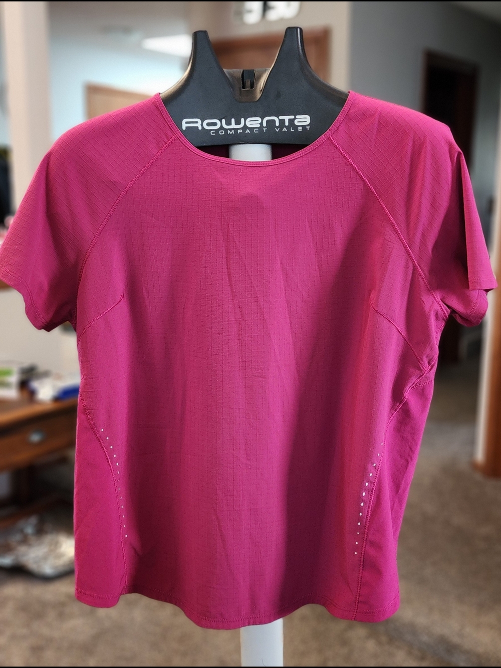 lululemon athletica Magenta Short-Sleeve Performance Tee